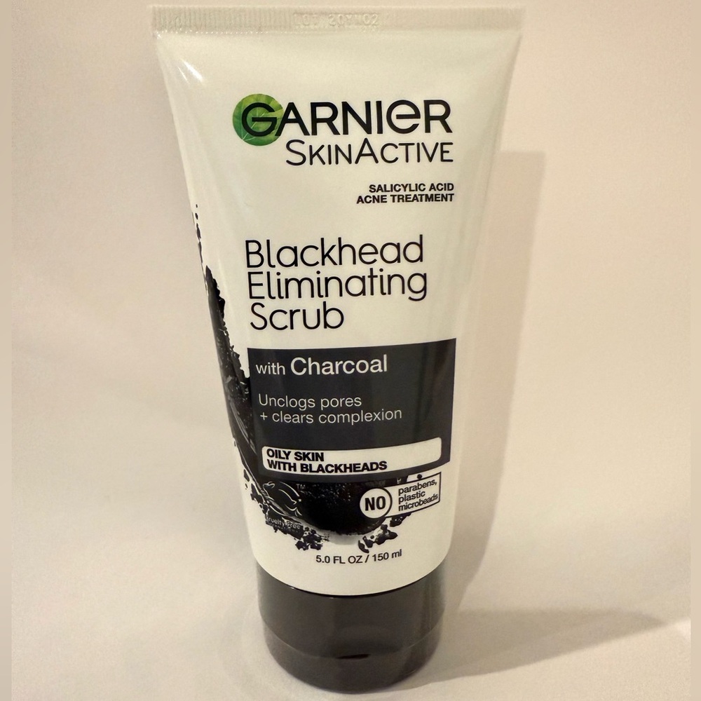 NEW Garnier SkinActive Charcoal Blackhead Cleanser